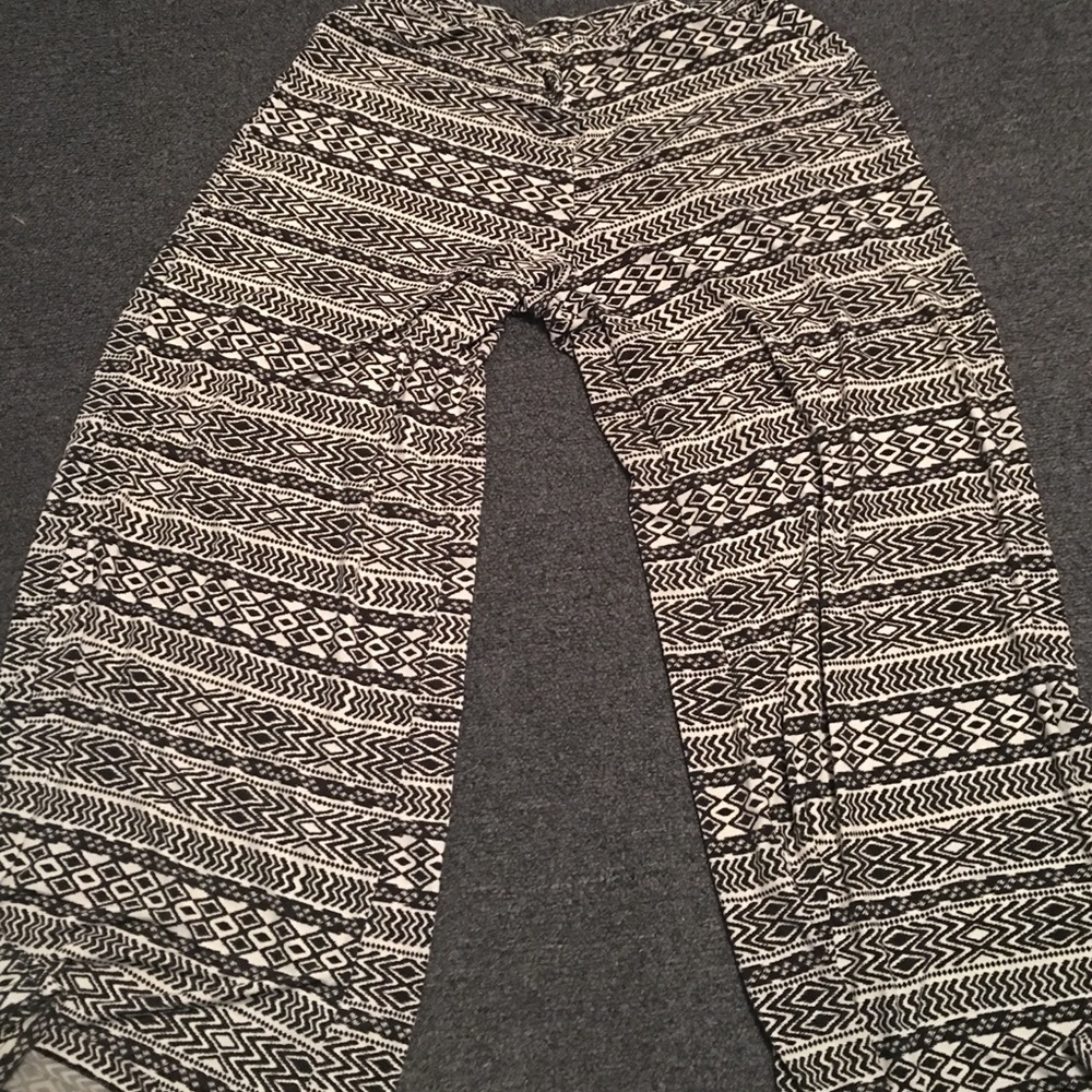 Black and White patterned palazzo pants